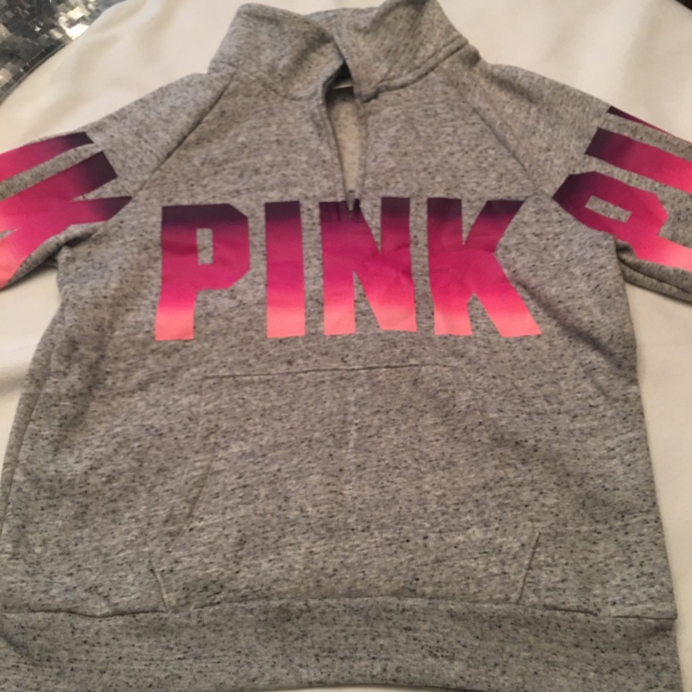 NWOT VS PINK Pullover